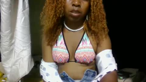 Snapshot of erolinee chatting on 9, 9, 2025 erolinee online show from 9, 9, 2025