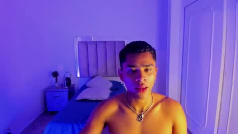 eros_wild online show from 8, 3, 2025