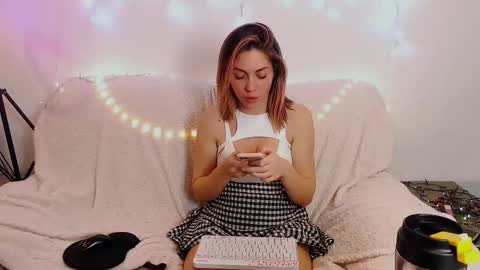 LylaXXX online show from 4, 2, 2025