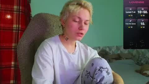 esajukyy online show from 6, 1, 2025