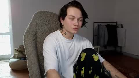 esajukyy online show from 12, 7, 2026