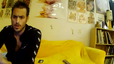 Snapshot of esc_del chatting on 15, 9, 2025 esc del online show from 15, 9, 2025