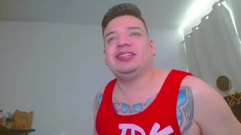 Snapshot of escodamus12 chatting on 6, 1, 2025 escodamus12 online show from 6, 1, 2025