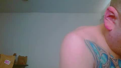 Snapshot of escodamus12 chatting on 7, 1, 2025 escodamus12 online show from 7, 1, 2025