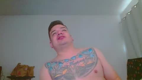 Snapshot of escodamus12 chatting on 7, 1, 2025 escodamus12 online show from 7, 1, 2025