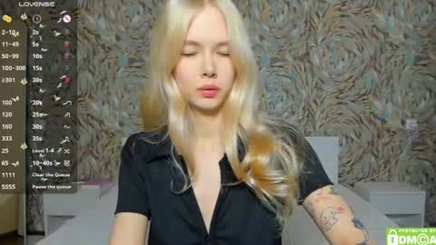Snapshot of eshcka chatting on 12, 7, 2026 Megan and Brad online show from 12, 7, 2026