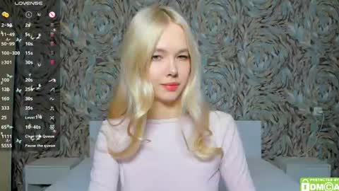 Snapshot of eshcka chatting on 19, 7, 2026 Megan and Brad online show from 19, 7, 2026