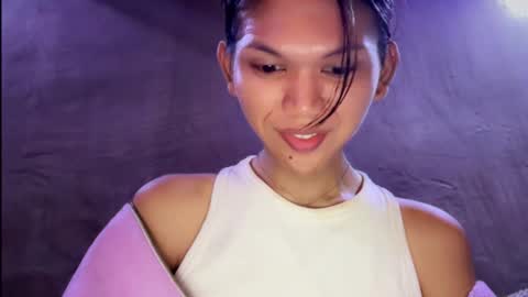 Chelliane online show from 5, 3, 2026