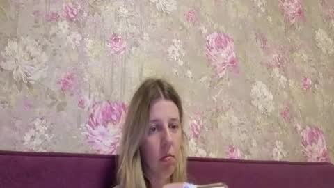 Snapshot of esma347866 chatting on 9, 7, 2026 esma347866 online show from 9, 7, 2026