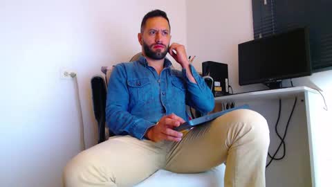 esteban online show from 3, 2, 2026