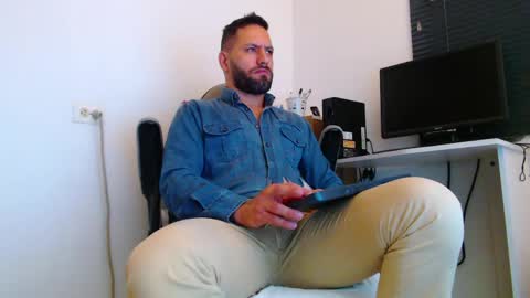 esteban online show from 20, 4, 2026