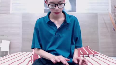 ESTEBAN CARLTON online show from 8, 3, 2025