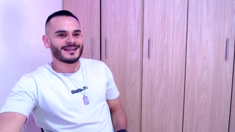 Esteban Fernandez online show from 30, 1, 2025