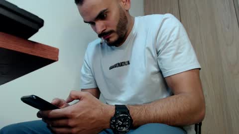 Esteban Fernandez online show from 9, 2, 2025