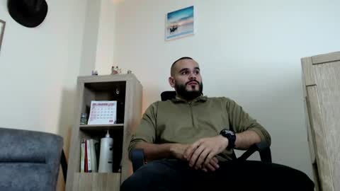 Esteban Fernandez online show from 19, 6, 2026