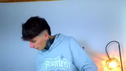 Esteban independent model online show from 4, 11, 2025