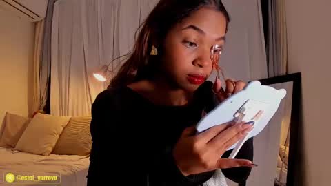 Snapshot of estefy_arroyo1 chatting on 5, 10, 2025 estefy_arroyo1 online show from 5, 10, 2025