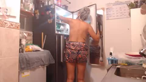 Snapshot of estelamaris1 chatting on 13, 11, 2025 estelamaris online show from 13, 11, 2025