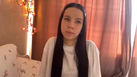 estellezdebski online show from 4, 7, 2026
