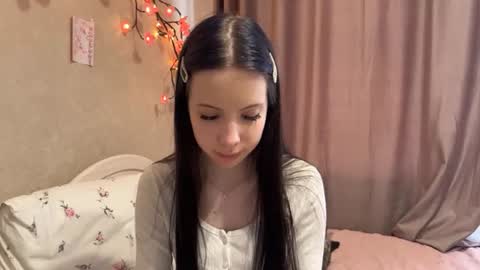 estellezdebski online show from 30, 7, 2026