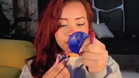 estrella05_ online show from 12, 9, 2025