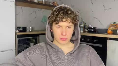 Snapshot of estremecerse chatting on 26, 2, 2026 Alex online show from 26, 2, 2026