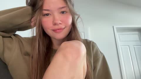 Snapshot of eternal_infinite chatting on 25, 10, 2025 nika 3 online show from 25, 10, 2025