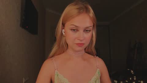 Snapshot of eternalophelia chatting on 26, 6, 2026 Sophia online show from 26, 6, 2026