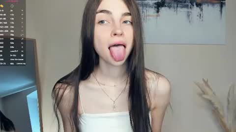 Snapshot of eternity_is_endless chatting on 29, 6, 2026 Mary online show from 29, 6, 2026