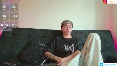 Snapshot of ethan_and_ava chatting on 16, 5, 2026 ethan and ava online show from 16, 5, 2026