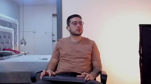 ethan_greys online show from 22, 12, 2025