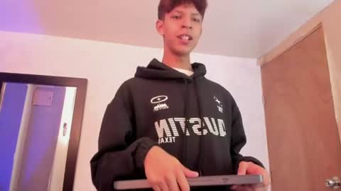 Ethan online show from 30, 7, 2026
