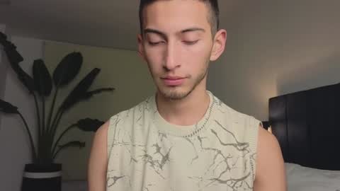 Snapshot of ethan_skiny_ chatting on 17, 1, 2025 Joan online show from 17, 1, 2025