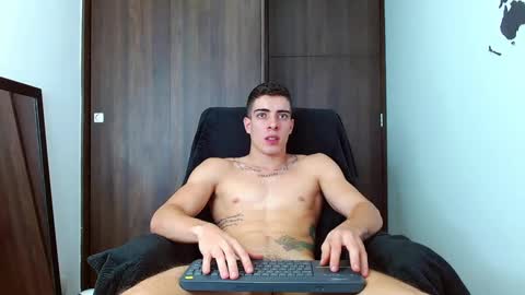 Snapshot of ethangreey1 chatting on 12, 12, 2024 ethangreey1 online show from 12, 12, 2024