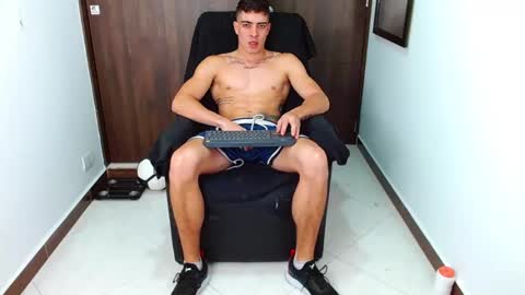Snapshot of ethangreey1 chatting on 13, 2, 2025 ethangreey1 online show from 13, 2, 2025