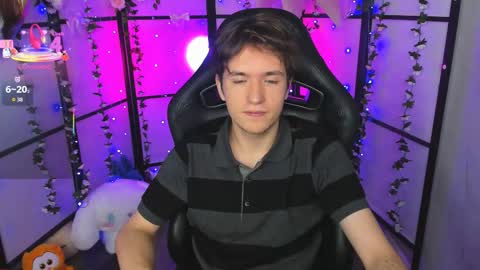 Snapshot of ethansinful chatting on 26, 9, 2025 Ethan online show from 26, 9, 2025