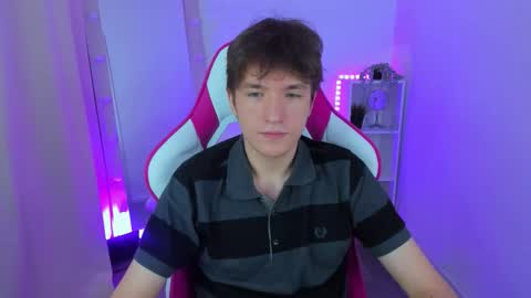 Snapshot of ethansinful chatting on 8, 10, 2025 Ethan online show from 8, 10, 2025