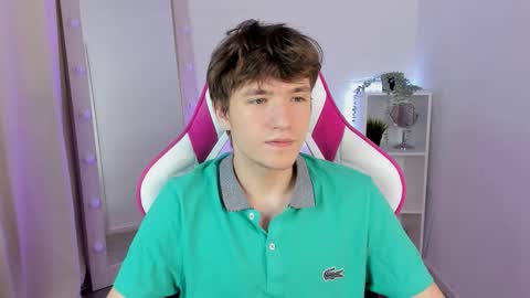 Snapshot of ethansinful chatting on 12, 10, 2025 Ethan online show from 12, 10, 2025