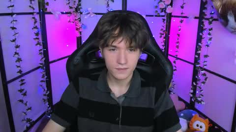 Snapshot of ethansinful chatting on 8, 11, 2025 Ethan online show from 8, 11, 2025