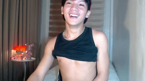 Snapshot of etherealboytoy4hire chatting on 25, 6, 2026 Rey online show from 25, 6, 2026