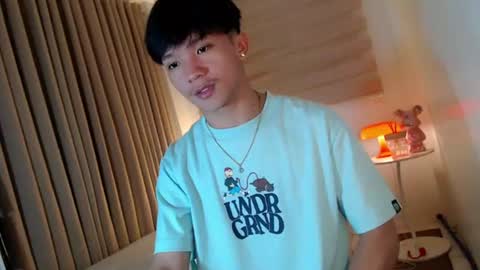 Snapshot of etherealboytoy4hire chatting on 25, 7, 2026 Rey online show from 25, 7, 2026
