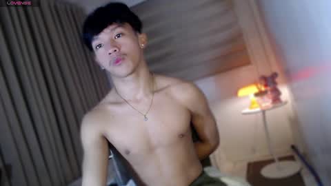 Snapshot of etherealboytoy4hire chatting on 26, 7, 2026 Rey online show from 26, 7, 2026