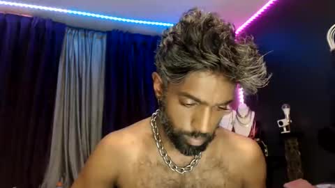 Snapshot of ethniclthr chatting on 3, 11, 2025 Ethnic Charm online show from 3, 11, 2025