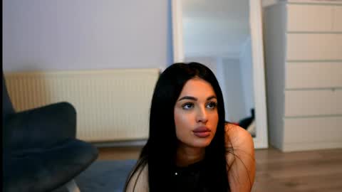 Snapshot of euphoriaelle chatting on 18, 5, 2026 euphoriaelle online show from 18, 5, 2026