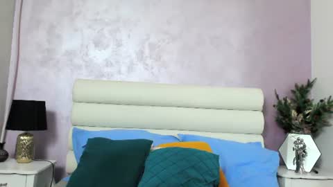 Snapshot of euphoriaelle chatting on 25, 6, 2026 euphoriaelle online show from 25, 6, 2026