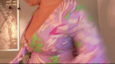 EVA DAEMON  online show from 17, 11, 2025