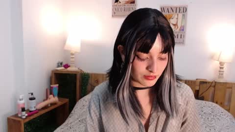 Snapshot of eva_halsey chatting on 7, 12, 2024 E V A online show from 7, 12, 2024