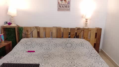 Snapshot of eva_halsey chatting on 10, 12, 2024 E V A online show from 10, 12, 2024