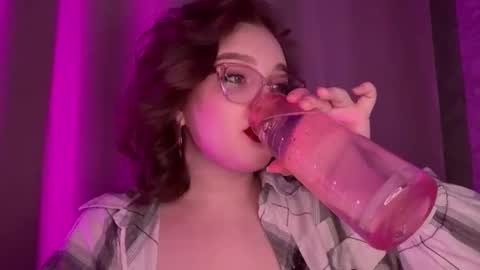 eva_kittenn online show from 8, 11, 2025