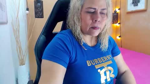 eva_love49 online show from 17, 11, 2025